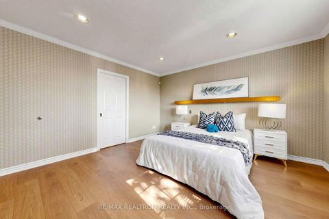 Photo 20 at 18 Olsen Drive, Donalda, Toronto