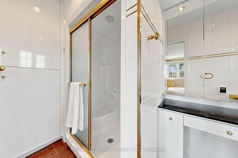 Photo 22 at 18 Olsen Drive, Donalda, Toronto