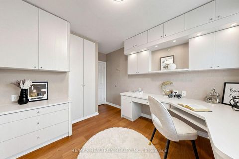 Photo 25 at 18 Olsen Drive, Donalda, Toronto