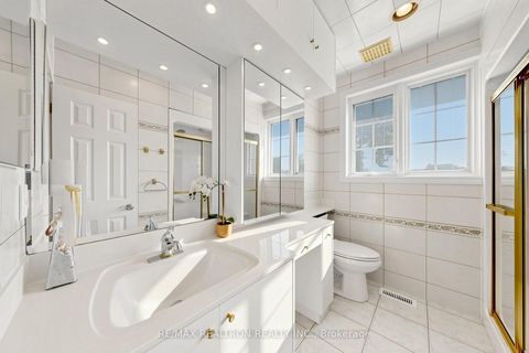 Photo 29 at 18 Olsen Drive, Donalda, Toronto
