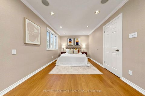 Photo 39 at 18 Olsen Drive, Donalda, Toronto