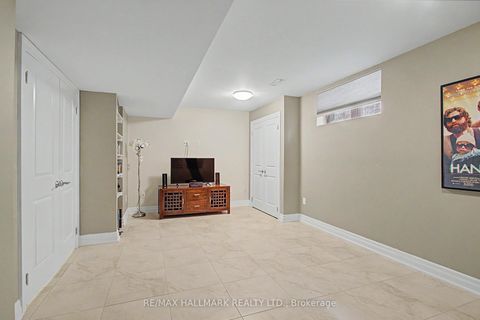 Photo 43 at 102 Duncan Road, Langstaff, Richmond Hill