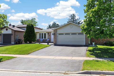 Photo 1 at 6 Ford Street, Sunnidale, Barrie