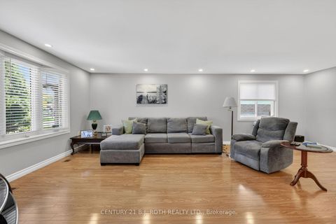 Photo 3 at 6 Ford Street, Sunnidale, Barrie