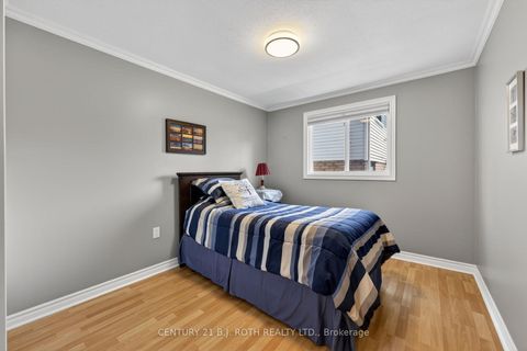 Photo 12 at 6 Ford Street, Sunnidale, Barrie