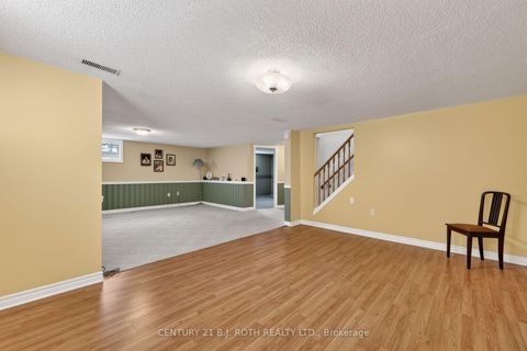 Photo 23 at 6 Ford Street, Sunnidale, Barrie
