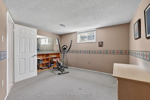 Photo 25 at 6 Ford Street, Sunnidale, Barrie