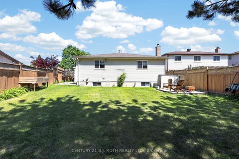 Photo 35 at 6 Ford Street, Sunnidale, Barrie