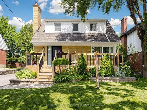 Photo 1 at 64 Clearbrooke Circle, Kipling, Toronto