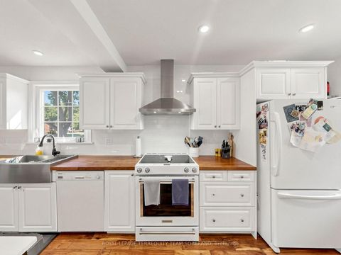 Photo 15 at 64 Clearbrooke Circle, Kipling, Toronto