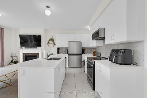Photo 10 at 96 Nottingham Road, Rural Barrie Southeast, Barrie