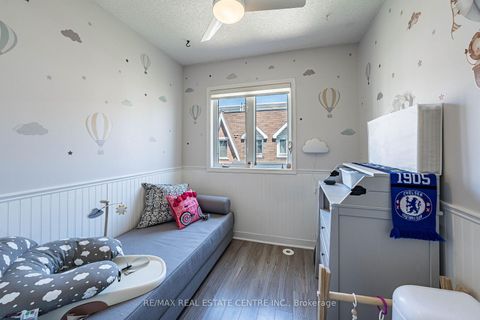 Photo 15 at 920 - 16 Laidlaw Street, South Parkdale, Toronto