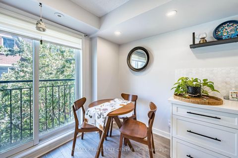Photo 18 at 920 - 16 Laidlaw Street, South Parkdale, Toronto