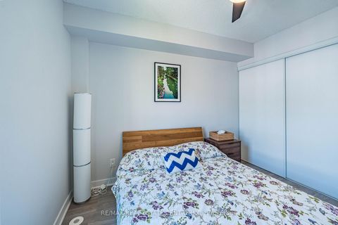 Photo 22 at 920 - 16 Laidlaw Street, South Parkdale, Toronto