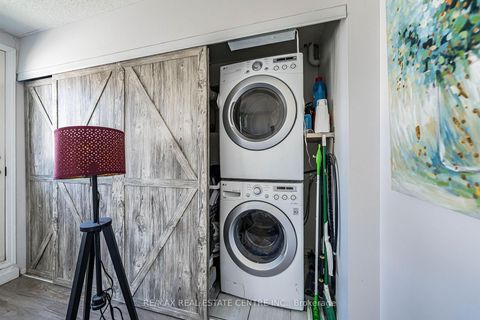 Photo 29 at 920 - 16 Laidlaw Street, South Parkdale, Toronto