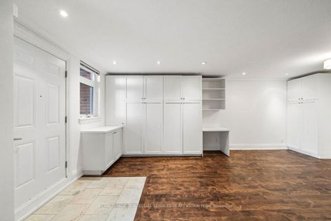 Photo 10 at 10 - 106 Redpath Avenue, Mount Pleasant West, Toronto