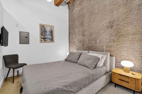 Photo 6 at 312 - 363 Sorauren Avenue, Roncesvalles, Toronto