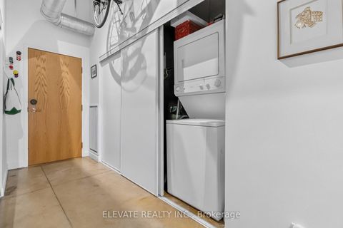 Photo 14 at 312 - 363 Sorauren Avenue, Roncesvalles, Toronto