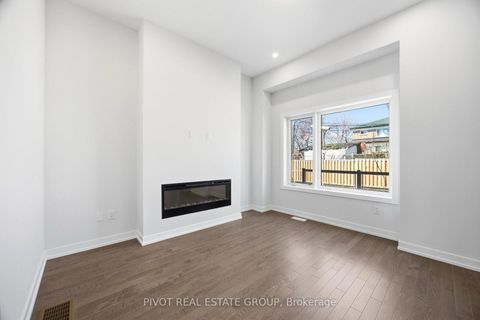 Photo 14 at 91 Danielle Moore Circle, Bendale, Toronto