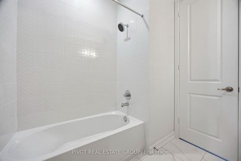 Photo 31 at 91 Danielle Moore Circle, Bendale, Toronto