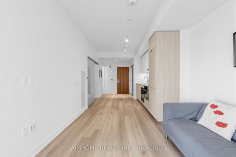 Photo 7 at 409 - 15 Queens Quay E, Waterfront Communities C8, Toronto