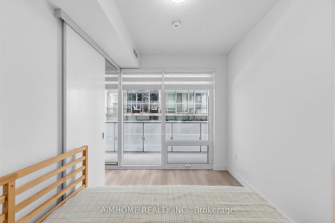 Photo 10 at 409 - 15 Queens Quay E, Waterfront Communities C8, Toronto