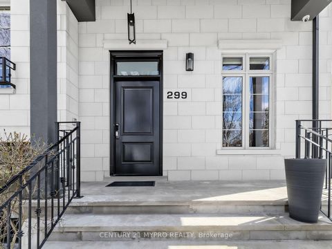 Photo 2 at 299 Spring Garden Avenue, Willowdale East, Toronto