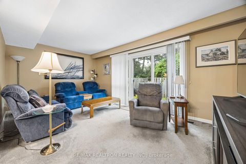 Photo 6 at 168 Song Meadoway, Hillcrest Village, Toronto