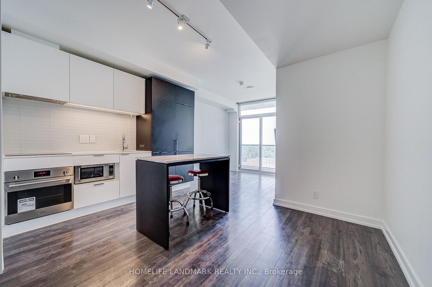 601 - 33 Helendale Avenue, Eglinton, Toronto photo 3