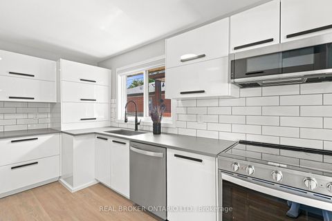 Photo 3 at 7 Allison Drive, Queensway, Toronto