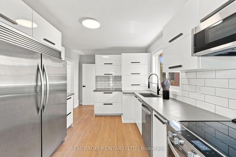 Photo 4 at 7 Allison Drive, Queensway, Toronto
