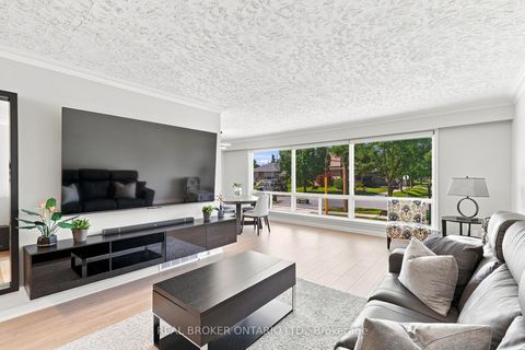 Photo 12 at 7 Allison Drive, Queensway, Toronto
