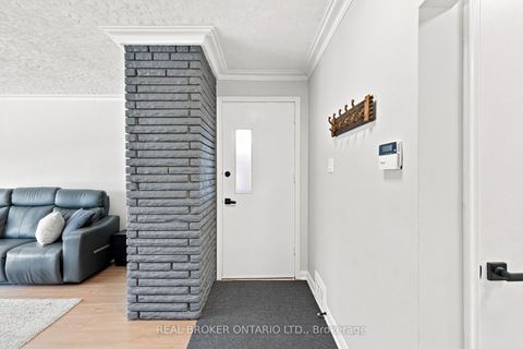 Photo 13 at 7 Allison Drive, Queensway, Toronto