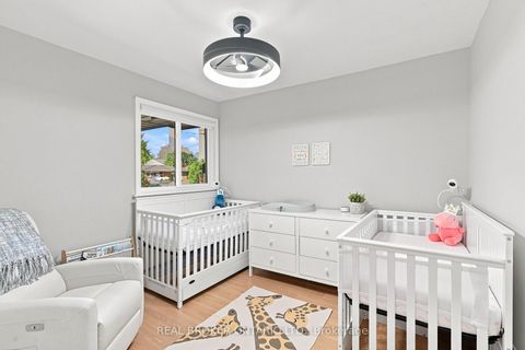 Photo 18 at 7 Allison Drive, Queensway, Toronto