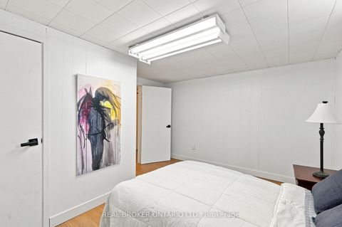 Photo 32 at 7 Allison Drive, Queensway, Toronto
