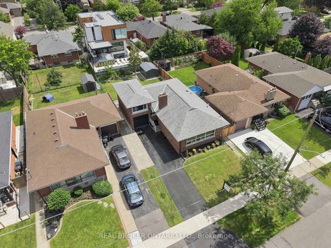 Photo 37 at 7 Allison Drive, Queensway, Toronto