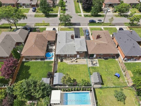 Photo 38 at 7 Allison Drive, Queensway, Toronto