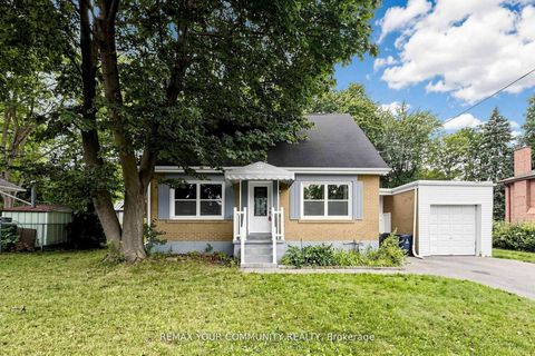 Photo 2 at 22 Havenridge Drive, The Westway, Toronto