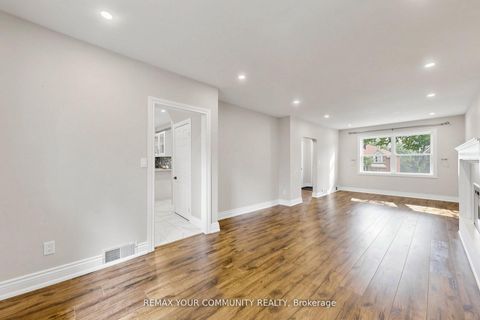 Photo 4 at 22 Havenridge Drive, The Westway, Toronto