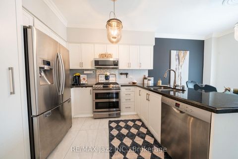 Photo 13 at 550 Bert Budd Avenue, College Manor, Newmarket