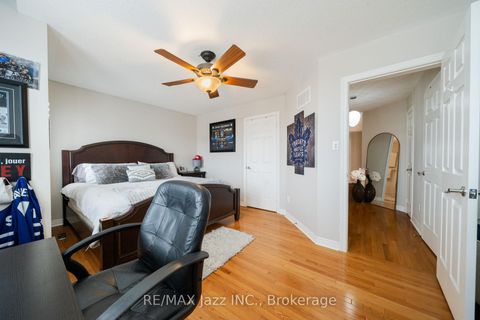 Photo 23 at 550 Bert Budd Avenue, College Manor, Newmarket