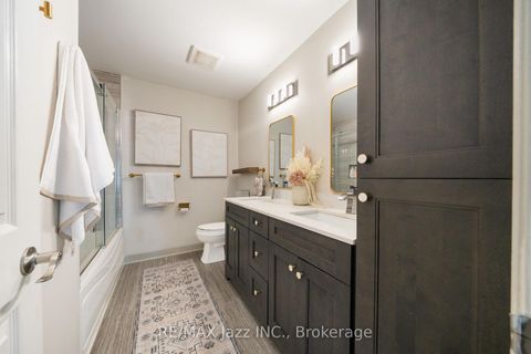 Photo 25 at 550 Bert Budd Avenue, College Manor, Newmarket