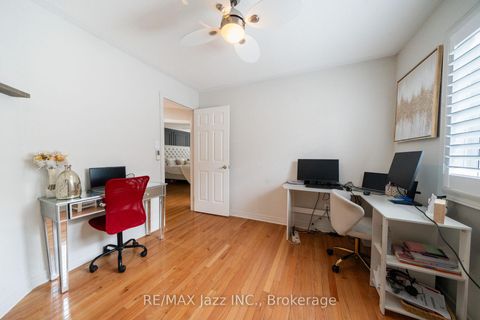 Photo 30 at 550 Bert Budd Avenue, College Manor, Newmarket