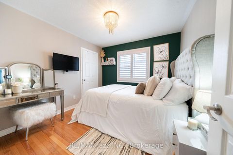 Photo 31 at 550 Bert Budd Avenue, College Manor, Newmarket