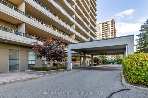 Photo 1 at 705 - 50 Quebec Avenue, High Park North, Toronto