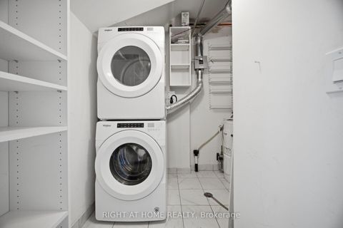Photo 36 at 233 - 515 Kingbird Grove, Rouge E11, Toronto