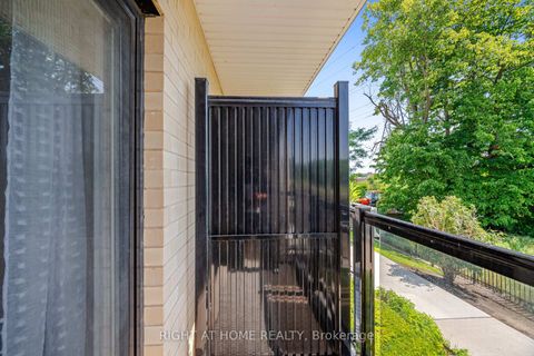 Photo 38 at 233 - 515 Kingbird Grove, Rouge E11, Toronto