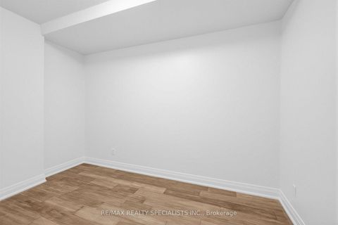Photo 10 at 503 - 263 Wellington Street W, Waterfront Communities C1, Toronto