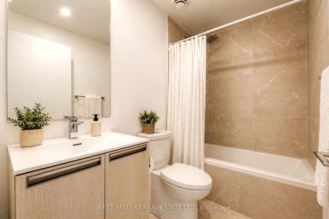 Photo 14 at 611 - 160 Kingsway Crescent, Kingsway South, Toronto
