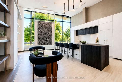 Photo 16 at 611 - 160 Kingsway Crescent, Kingsway South, Toronto